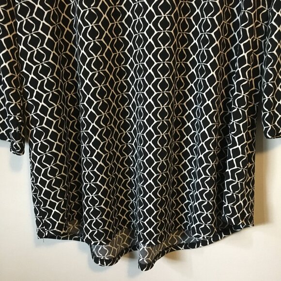 Jones New York B&W Live Wire Pattern Stretchy Dress Shirt - Picture 6 of 15